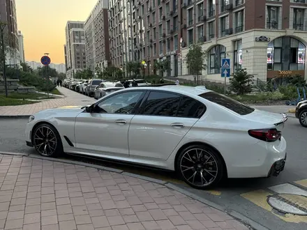 BMW 540 2017 года за 21 000 000 тг. в Шымкент – фото 4
