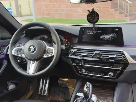 BMW 540 2017 года за 21 000 000 тг. в Шымкент – фото 11
