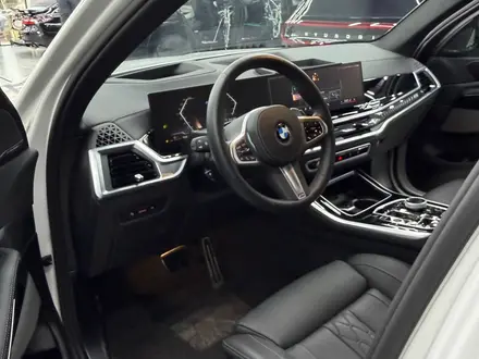 BMW X5 2025 года за 61 500 000 тг. в Астана – фото 3