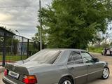 Mercedes-Benz E 230 1992 года за 2 400 000 тг. в Алматы – фото 2