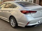 Hyundai Sonata 2017 года за 8 500 000 тг. в Астана – фото 4