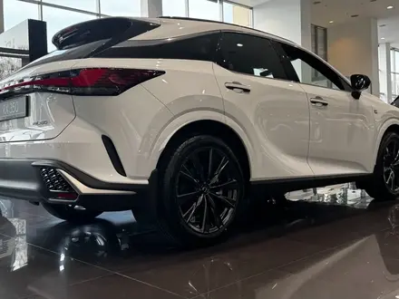 Lexus RX 350 F Sport+ 2025 года за 47 290 000 тг. в Алматы – фото 17