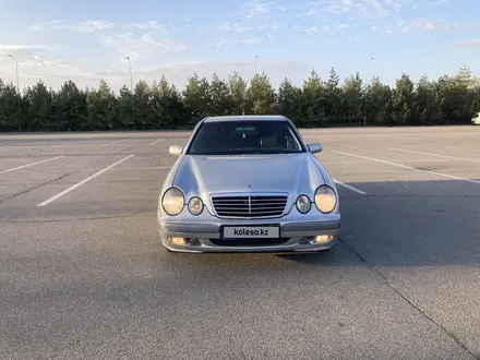 Mercedes-Benz E 220 2000 года за 3 200 000 тг. в Алматы – фото 2