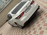 Toyota Camry 2023 года за 15 500 000 тг. в Актау