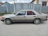 Mercedes-Benz E 230 1990 года за 1 800 000 тг. в Кызылорда – фото 2