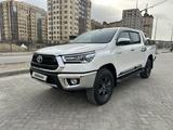 Toyota Hilux 2024 года за 24 200 000 тг. в Актау