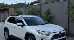 Toyota RAV4 2020 года за 15 500 000 тг. в Актобе