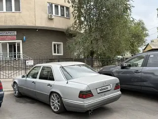 Mercedes-Benz E 320