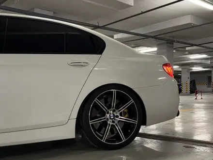 BMW M5 2016 года за 30 000 000 тг. в Алматы – фото 10