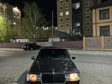 Mercedes-Benz E 260 1991 года за 2 200 000 тг. в Кокшетау – фото 5