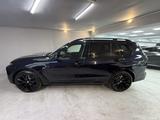 На BMW x7 диски с резиной оригинал. Continental 275 40 22, 315 35 22. за 2 300 000 тг. в Алматы – фото 4