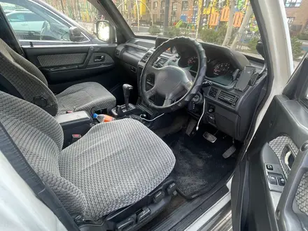 Mitsubishi Pajero 1996 года за 2 550 000 тг. в Алматы – фото 4