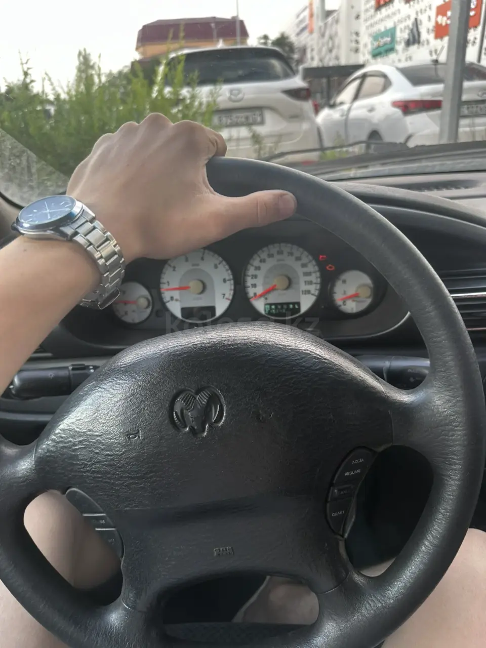 Dodge Stratus, 2003
