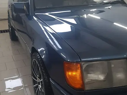 Mercedes-Benz E 230 1987 года за 3 000 000 тг. в Уральск – фото 7