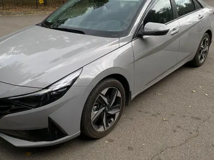 Hyundai Elantra 2023 года за 10 000 000 тг. в Алматы – фото 9
