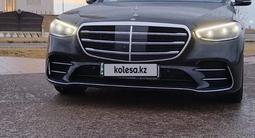 Mercedes-Benz S 580 2022 года за 97 000 000 тг. в Астана – фото 5