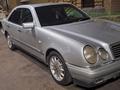 Mercedes-Benz E 200 1998 годаүшін2 400 000 тг. в Астана