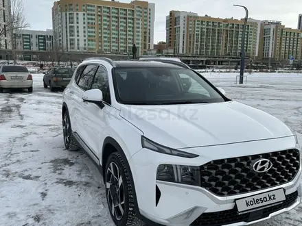 Hyundai Santa Fe 2023 года за 21 000 000 тг. в Астана – фото 3