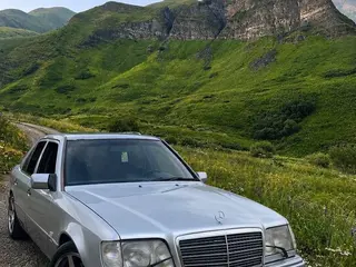 Mercedes-Benz E 280
