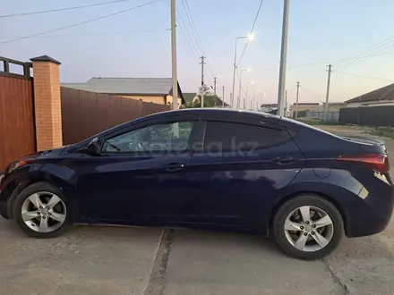 Hyundai Elantra 2012 года за 3 600 000 тг. в Атырау – фото 2