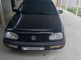 Volkswagen Golf 1994 годаүшін1 400 000 тг. в Шымкент
