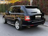 Land Rover Range Rover Sport 2012 годаfor8 000 000 тг. в Атырау