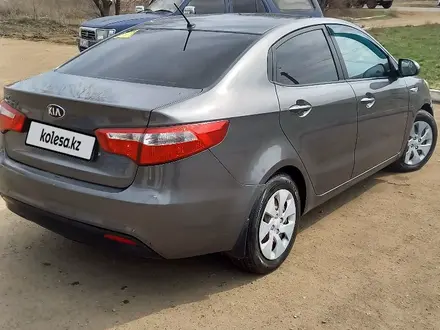 Kia Rio 2014 года за 3 800 000 тг. в Уральск – фото 3