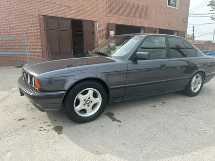 BMW 525 1993 года за 2 250 000 тг. в Шымкент
