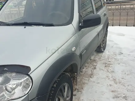 Chevrolet Niva 2015 года за 4 200 000 тг. в Караганда – фото 3