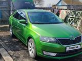 Skoda Rapid 2013 года за 3 600 000 тг. в Петропавловск – фото 2