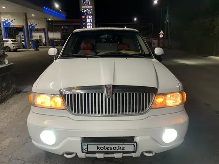 Lincoln Navigator 1999 года за 2 000 000 тг. в Алматы – фото 3