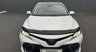 Toyota Camry 2019 года за 13 600 000 тг. в Семей