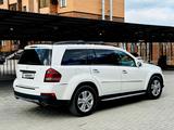 Mercedes-Benz GL 450 2007 года за 10 000 000 тг. в Шымкент – фото 4