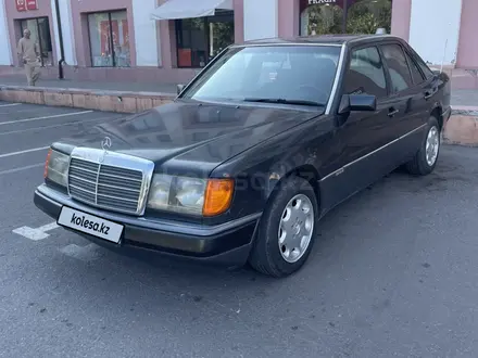 Mercedes-Benz E 230 1993 года за 2 350 000 тг. в Караганда – фото 3