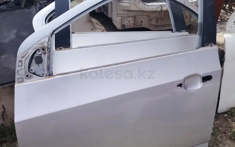 Двери от Chevrolet Aveo T300 за 1 000 тг. в Алматы