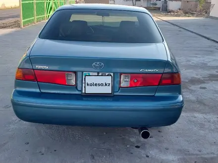 Toyota Camry 2000 года за 4 300 000 тг. в Жетысай – фото 9