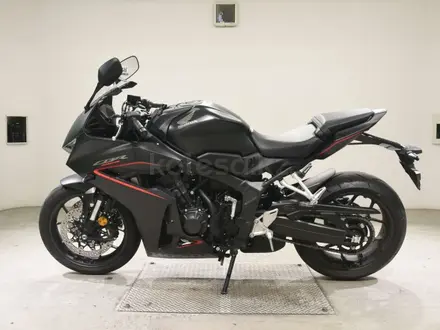 Honda  CBR 650R 2025 года за 4 625 000 тг. в Алматы – фото 3