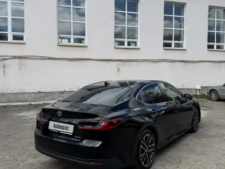 Toyota Camry 2025 года за 22 800 000 тг. в Караганда