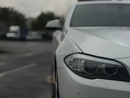 BMW 528 2013 года за 9 850 000 тг. в Алматы – фото 2