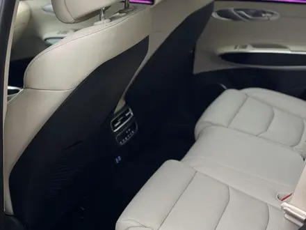 Genesis GV70 2.5T 2025 года за 28 390 000 тг. в Алматы – фото 19