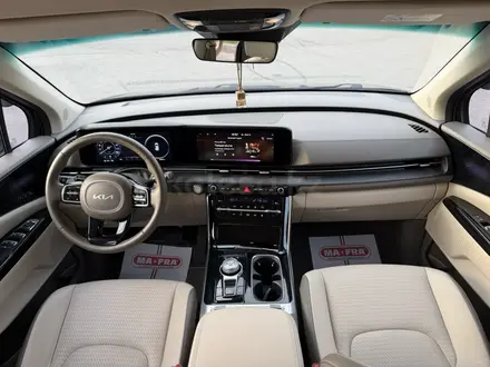 Kia Carnival 2022 года за 21 800 000 тг. в Алматы – фото 15