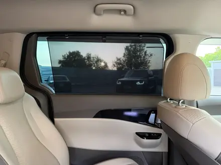 Kia Carnival 2022 года за 21 800 000 тг. в Алматы – фото 26