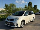 Toyota Sienna 2017 годаүшін10 200 000 тг. в Актау – фото 2