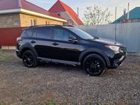 Toyota RAV4 2018 года за 10 000 000 тг. в Уральск