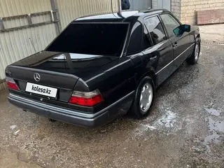 Mercedes-Benz E 260