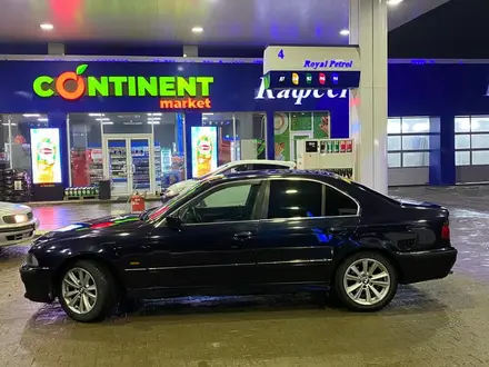 BMW 525 2000 года за 2 900 000 тг. в Алматы