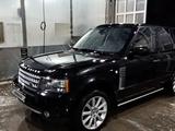 Land Rover Range Rover 2011 года за 13 000 000 тг. в Уральск