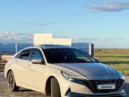Hyundai Elantra 2023 года за 10 200 000 тг. в Астана