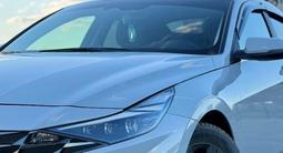 Hyundai Elantra 2023 года за 10 200 000 тг. в Астана – фото 3