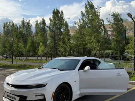 Chevrolet Camaro 2021 года за 17 000 000 тг. в Астана